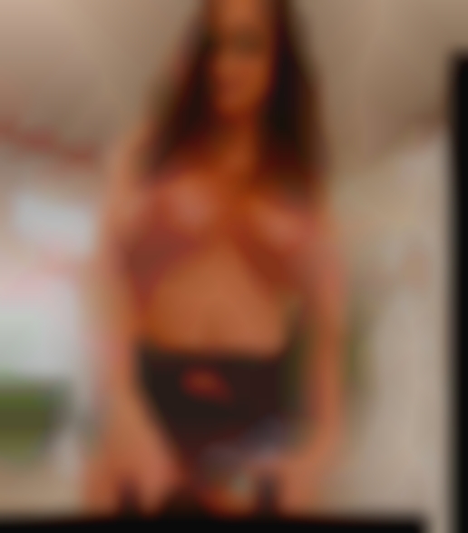 Couleur rouge clubs swinger intense cuivre.